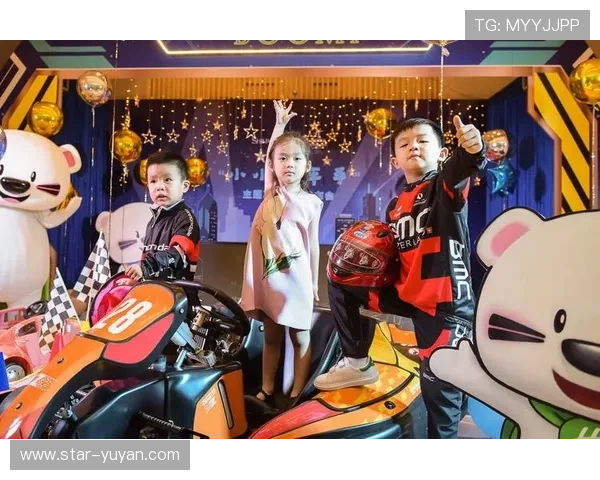 足球球星挑战百米赛道 谁能在速度与激情中超越极限